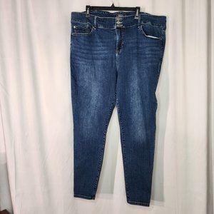 Torrid Jeggings Super Soft Jeans Size 26XT 5 Pockets #2